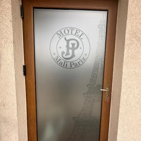 Jp Mali Pariz Aparthotel Bor